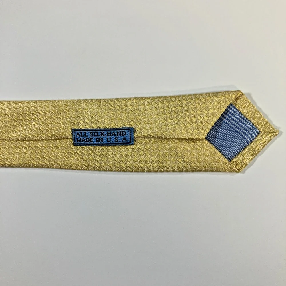 JZ Richards Boulder Yellow Gold Basketweave Diamond Silk Necktie 61